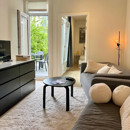 Apartment 3 Bedroom With Own Garden Close To Main Trainstation Ghent