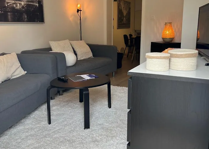 3 Bedroom With Own Garden Close To Main Trainstation Apartment Ghent