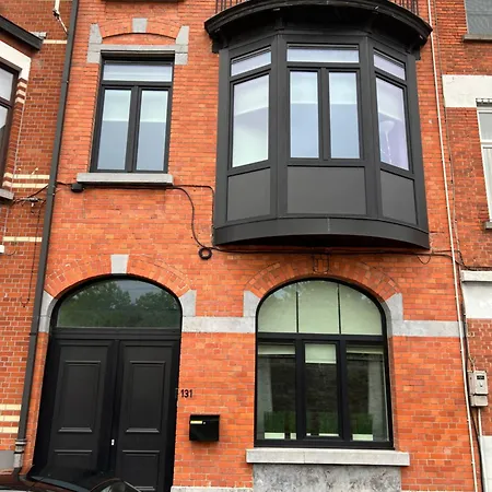 Apartment 3 Bedroom With Own Garden Close To Main Trainstation